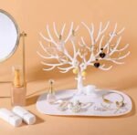 LITTLE DEER SHAPE EARRING,NECKLACE,RING,BRACELET,PENDANT TREE STAND - Image 4