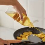 (ON SALES) 500ML SQUEEZE SEASONING OIL CONTROL/SOY SAUCE,VINEGAR,SALAD SAUCE,KETCHUP BOTTLE