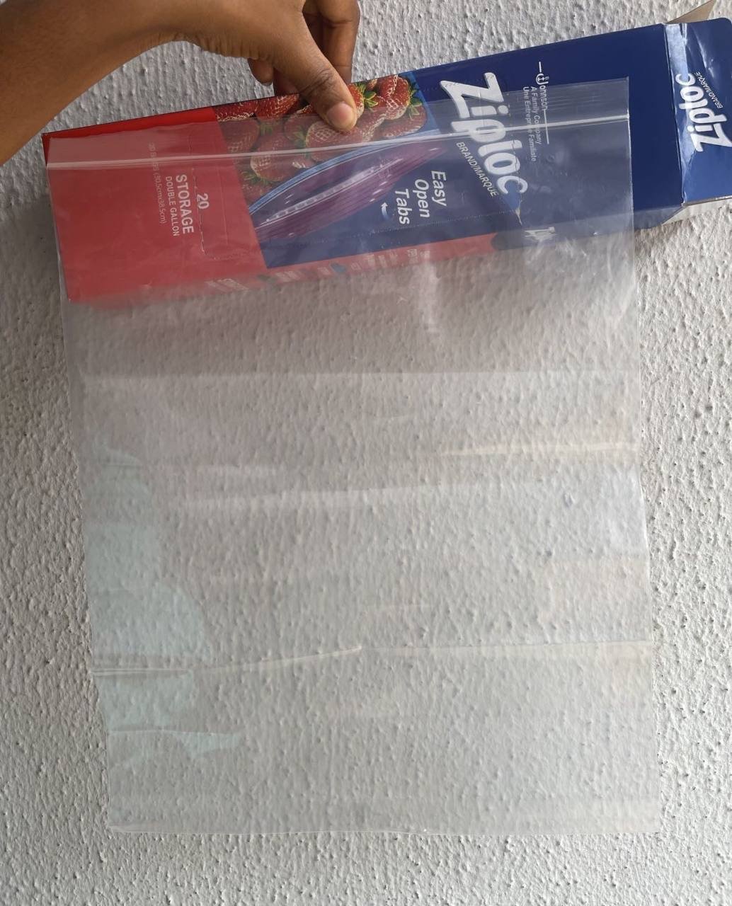 img_1088 ZIPLOCK GALLON BY 20PC
SIZE 30.5cm*38.5cm - Image 1