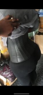 ORIGINAL QUALITY BREATHABLE LATEX HOUR GLASS SHAPE 25 STEEL BONE

The work of 25 steel bone is not only to control and burn tummy fat but also help you Shape your waist line giving you that hour glass shape and perfect figure - Image 3