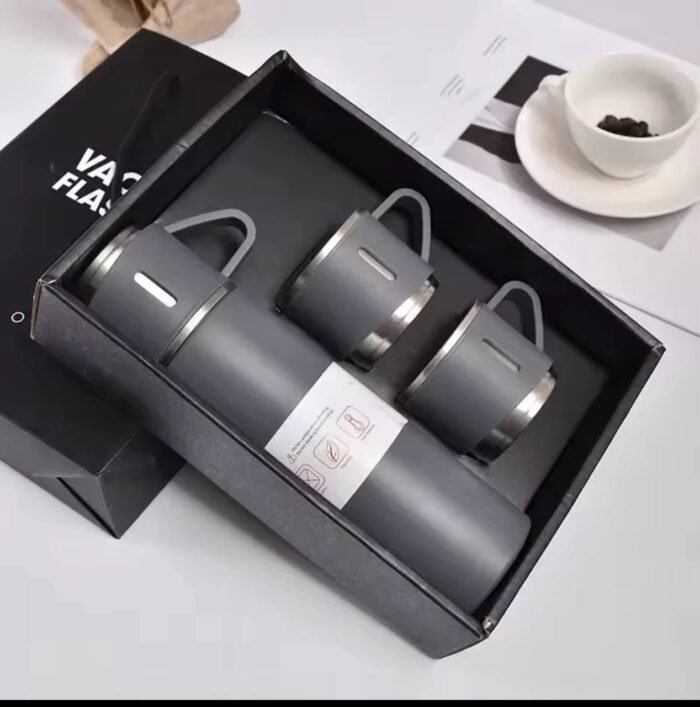 (ON SALES) HIGH QUALITY 3IN1 STAINLESS STEEL VACUUM FLASK 500ML(COMES IN A BEAUTIFUL BLACK BOX) - Image 3