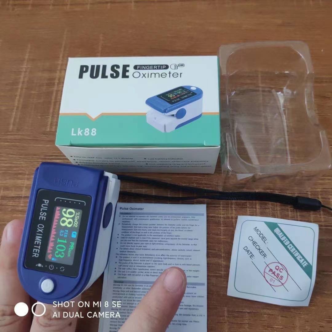 img_0540-2 PULSE OXIMETER - Image 1