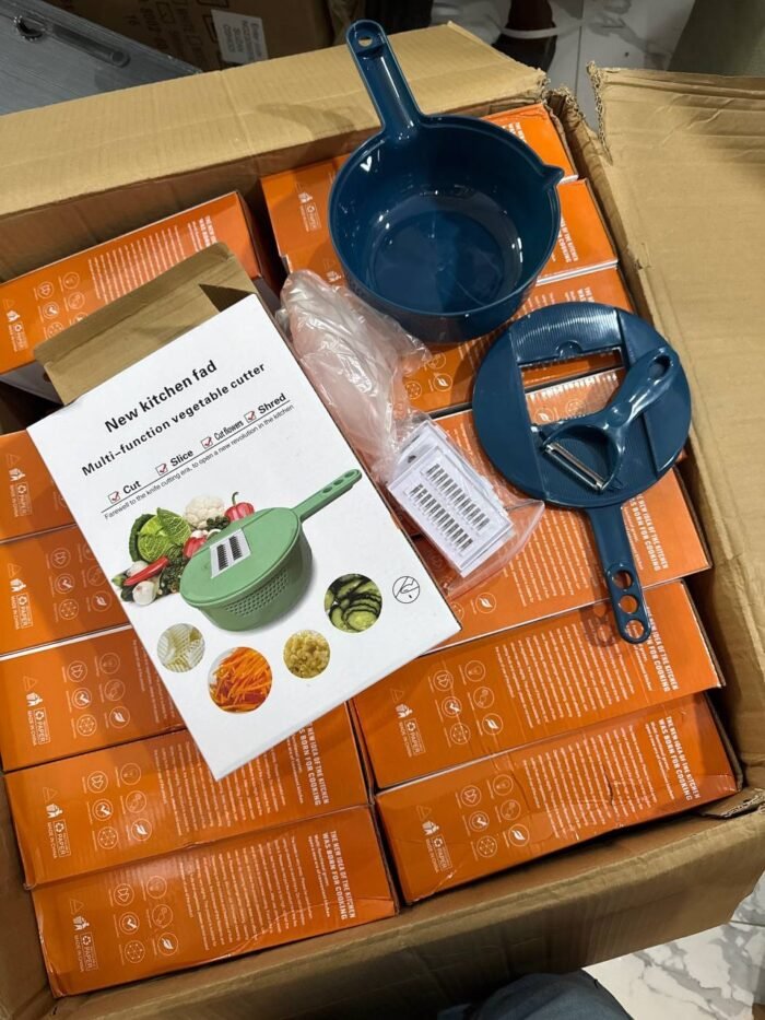 MANUAL VEGETABLE SHREDDER OR GRATER WITH BLADES AND SKIN PEELER - Image 4