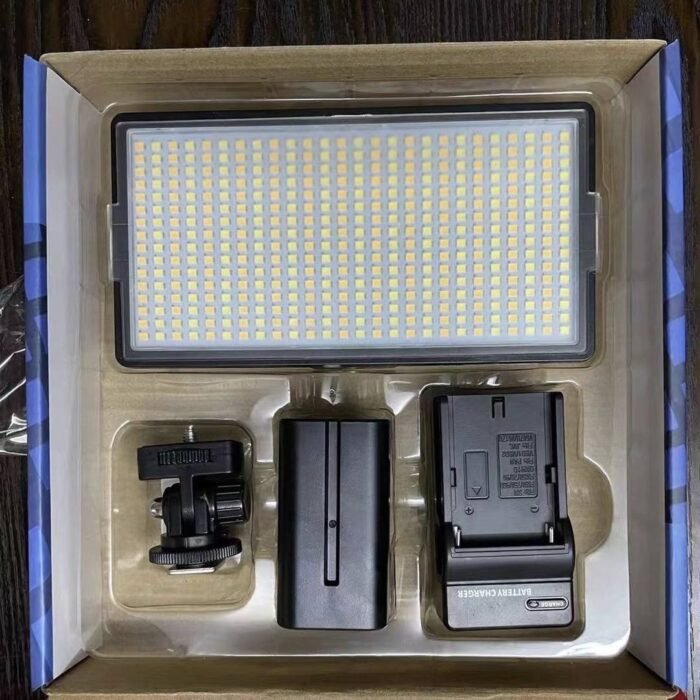 (ON SALES) LED 416 PHOTO AND VIDEO LED LIGHT KIT WITH TRIPOD STAND(With 1 battery)

3200-5600K Color temperature brightness adjustment
Perfect for makeup artist,photo graphers and content creators 


COMES WITH 1 BATTERY 
BATTERY CHARGER 
2.1M TRIPOD STAND - Image 2