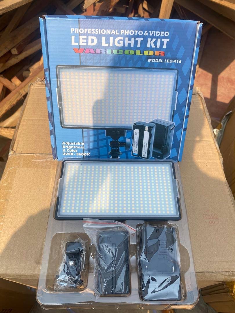 img_0727-2 (ON SALES) LED 416 PHOTO AND VIDEO LED LIGHT KIT WITH TRIPOD STAND(With 1 battery)
3200-5600K Color temperature brightness adjustment
Perfect for makeup artist,photo graphers and content creators
COMES WITH 1 BATTERY
BATTERY CHARGER
2.1M TRIPOD STAND - Image 1