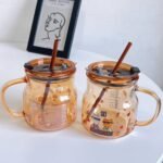 (ON SALES) GLASS STRAW CUP WITH CARTOON STICKER
Coffee,Smoothie,Milk shake cup
Comes in a box