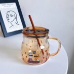(ON SALES) GLASS STRAW CUP WITH CARTOON STICKER
Coffee,Smoothie,Milk shake cup
Comes in a box - Image 5