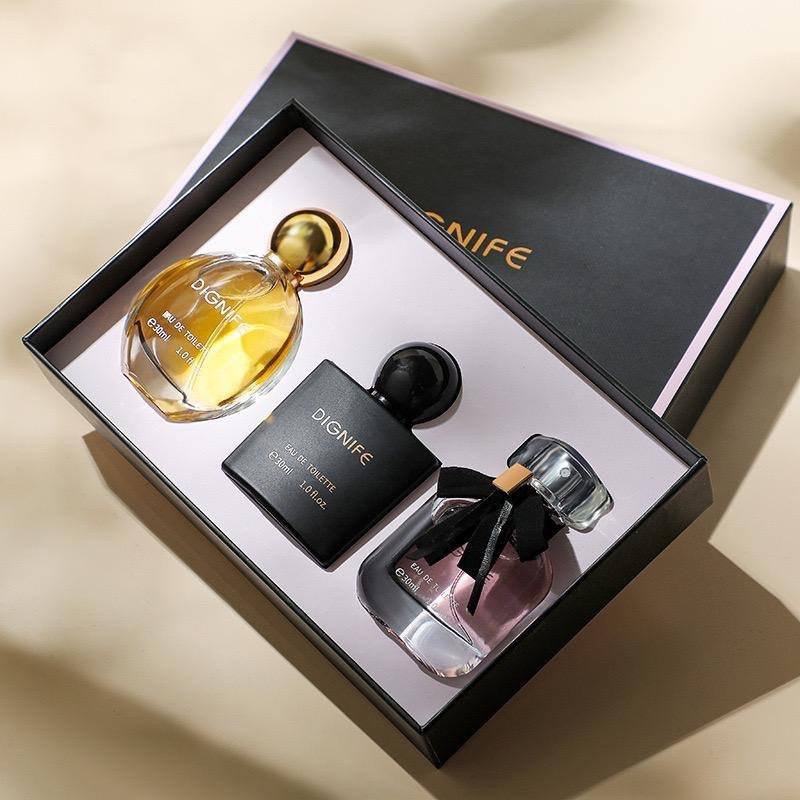 img_0936-2 3in1 DIGNIFE MALE/FEMALE COMBO PERFUME SET
SIZE:30ML PER BOTTLE
EACH BOTTLE HAS DIFFERENT SCENT - Image 1