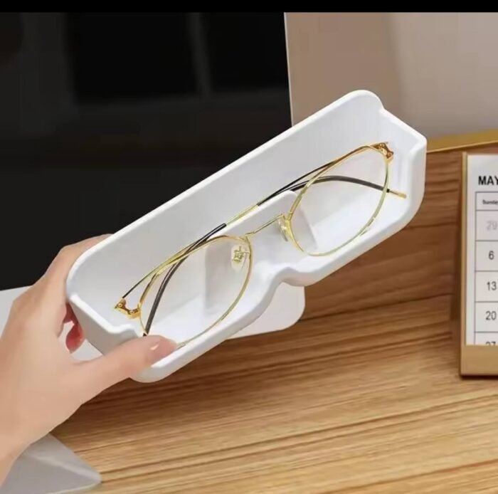 SELF ADHESIVE WALL MOUNT GLASS STORAGE BOX/HOLDER
Random color mixing pls - Image 3