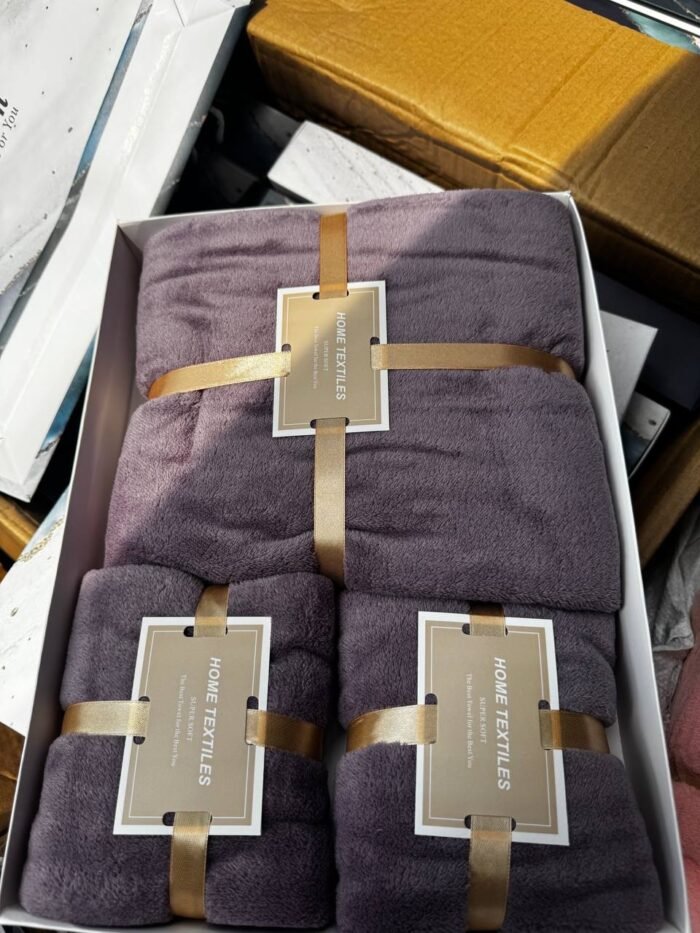 3IN1 FLUFFY WATER ABSORBENT TOWEL IN A FANCY BOX&BAG (Exactly  home textile brand)
💯 cotton•••VERY FULL AND FLUFFY - Image 8
