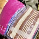 QUALITY THICK BIG SIZE TOWEL(For gym towel,kids towel)
The big I said doesn’t mean it can wrap adult round oo 🔈 
It’s a random picking,na mix mix supplier pack am oo