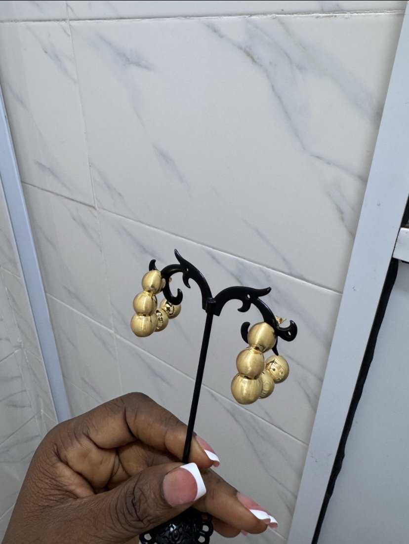 img_3637 QUALITY YTJX NON TARNISH STEEL FASHION EARRING DESIGN 7 - Image 1