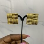 QUALITY FASHION STATEMENT EARRING