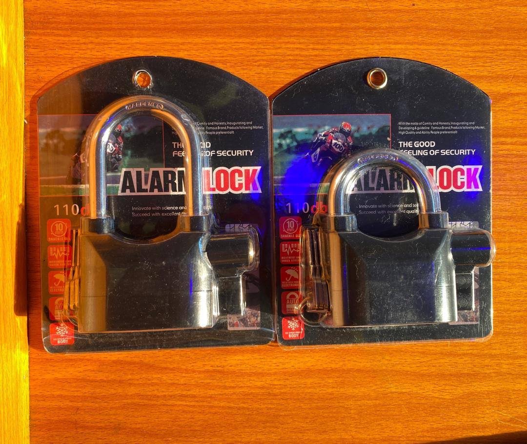 img_1056-3 ANTI THEFT ALARM PADLOCK WITH 3 KEY MODEL AND SPARE BATTERY(Iron steel enclosure) - Image 1