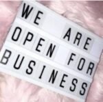 (ON SALES) MESSAGE LIGHT BOX(COMES WITH 96 BLACK LETTERS AND EMOJI

📌BATTERY OR USB CHARGING

📌FOR COUNTDOWNS,MESSAGES OR REMINDERS,HOME DECOR


📌PERFECT FOR PARTIES,SUPER BRIGHT LEDS,FREE STAND OR WALL MOUNT - Image 2