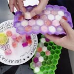 37PC SILICON HONEYCOMB ICE CUBE MAKER/MOLD