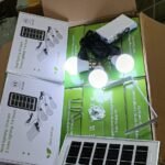 SOLAR POWER BANK COMBO SX(SC-2009) Comes with 
3 bulb
Solar panel 
Power Bank
Can be charged with electricity or solar