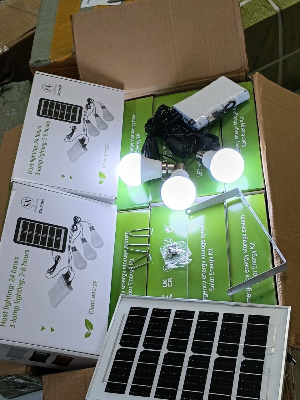 img_2436 SOLAR POWER BANK COMBO SX(SC-2009) Comes with
3 bulb
Solar panel
Power Bank
Can be charged with electricity or solar - Image 1