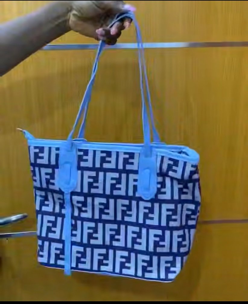 img_3850 (ON SALES) F&F QUALITY TOTE BAG WITH ZIPPER AND INNER LINEN - Image 1