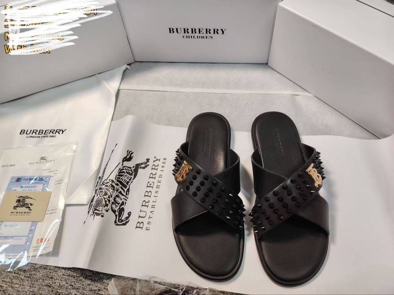 img_4041 BURBERRY QUALITY MEN SLIPPERS - Image 1