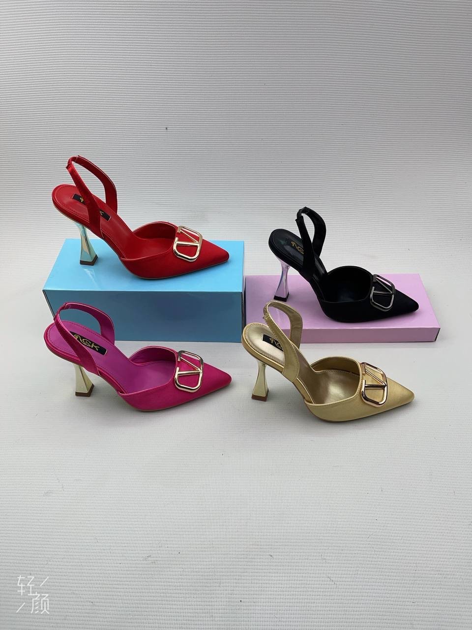 img_4184 VALENTINO DESIGN CLASSY SLINGBACK HEELS SANDAL - Image 1