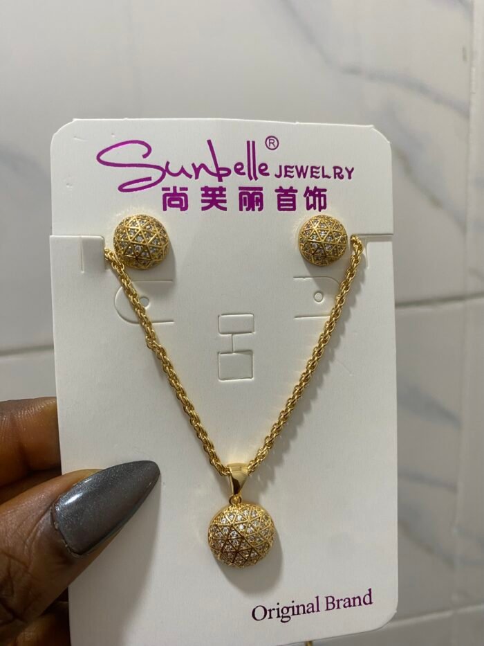 QUALITY SUNBELLE FASHION NON TARNISH CHAIN AND EARRING STONE SET DESIGN 2 - Image 2