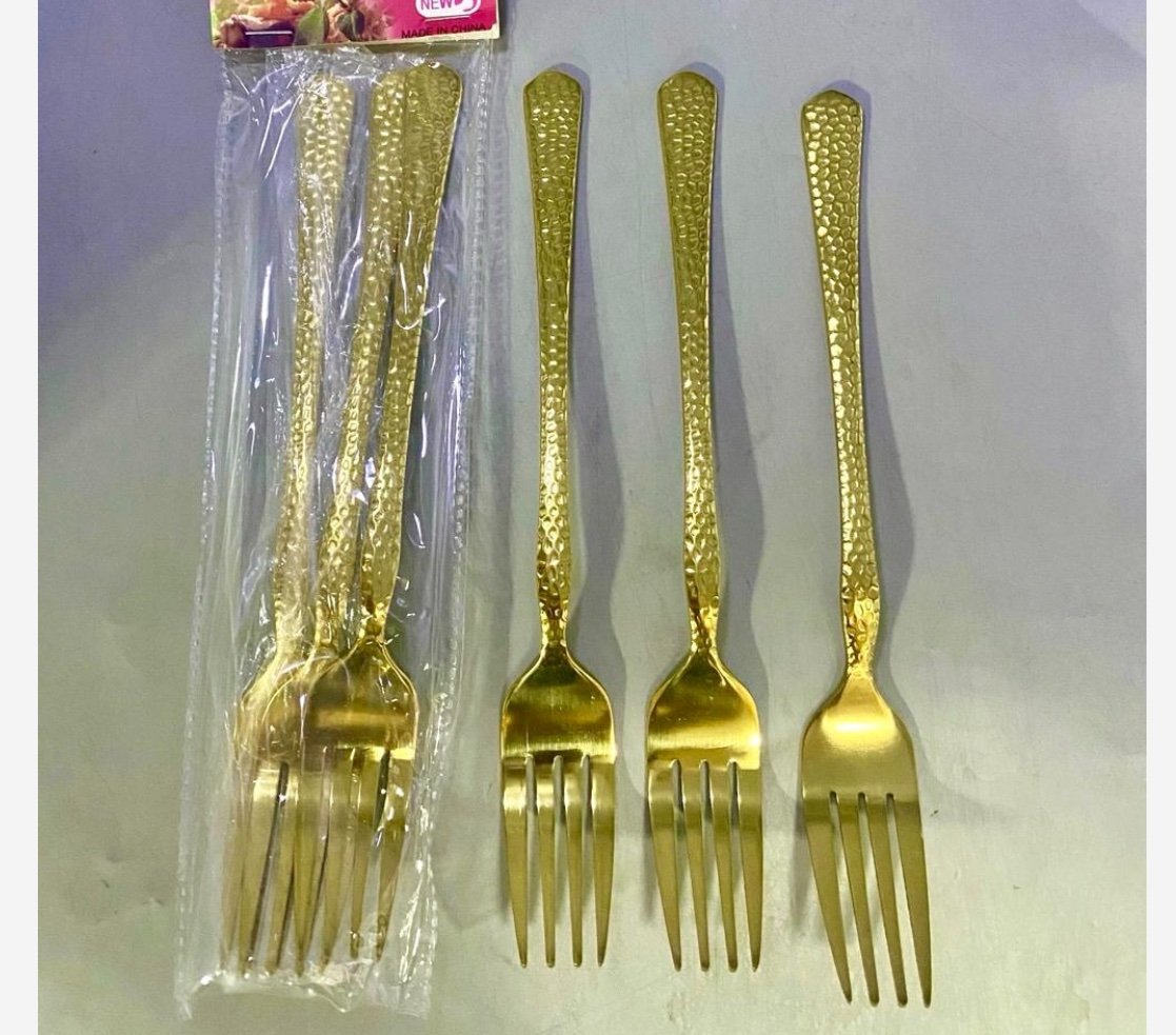 img_5911 6PC GOLD FORK WITH DESIGN - Image 1