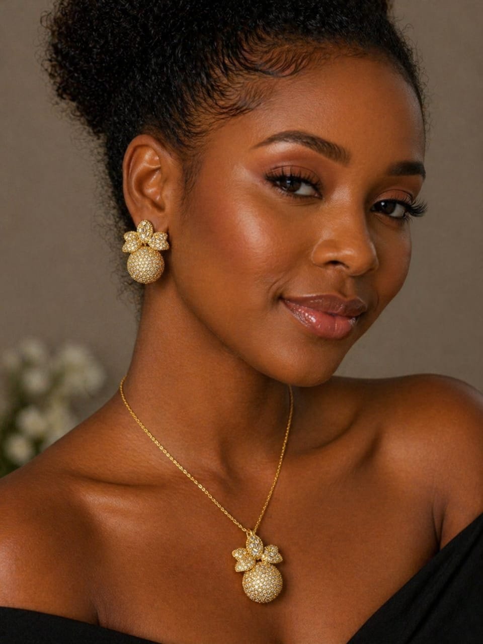 d7efa262-e13c-4f21-8750-dcb5909e5222-3 QUALITY NON TARNISH LUXURY SUNGOLD FASHION EARRING AND PENDANT SET DESIGN 3(doesn’t come with chain) - Image 1