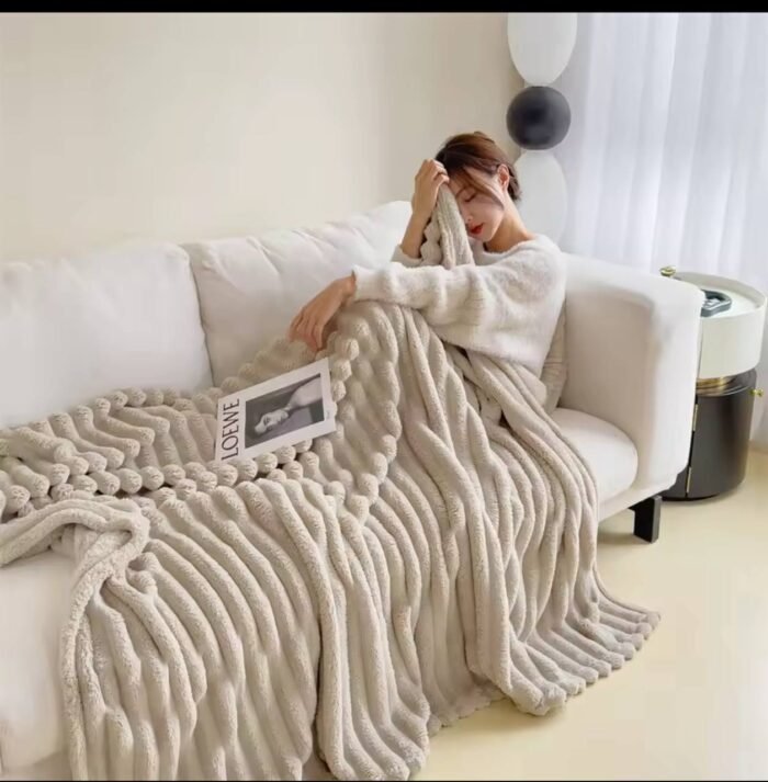 DOUBLE SIDED WARM SOLID SKIN FRIENDLY RABBIT FUR VELVET BLANKET/DUVET DESIGN 1

NO PILLOW OR PILLOW CASE O📌 - Image 2