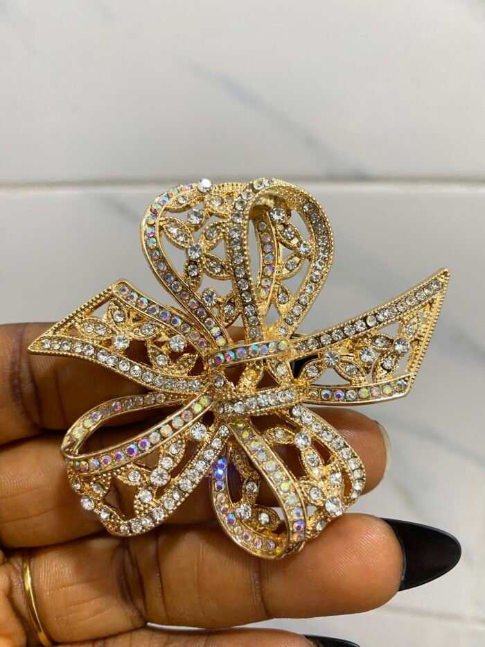 FASHION STATEMENT ORNAMENTAL BROOCH DESIGN 12 - Image 3