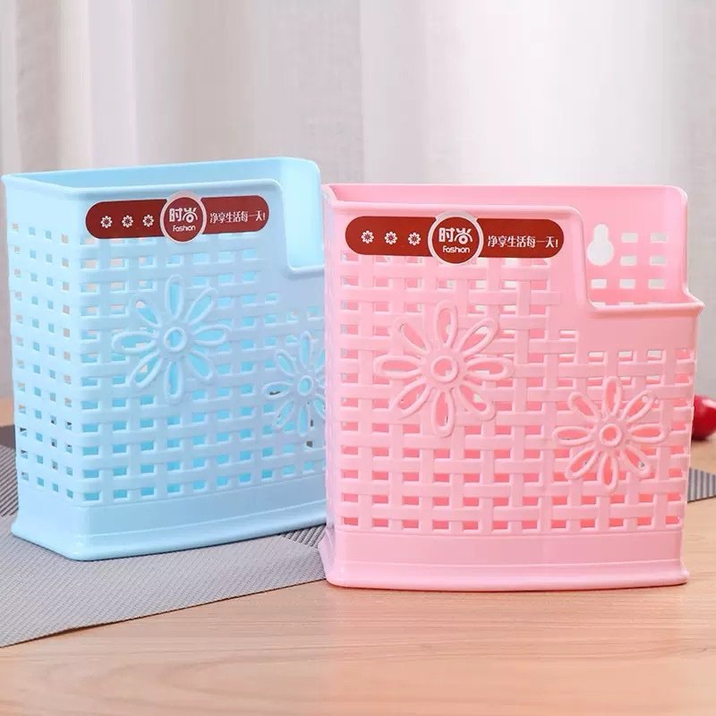 img_2475 (ON SALES) QUALITY FANCY WATER DRAINING CUTLERY HOLDER/RACK Design 3
PERFECT FOR SOUVENIR - Image 1