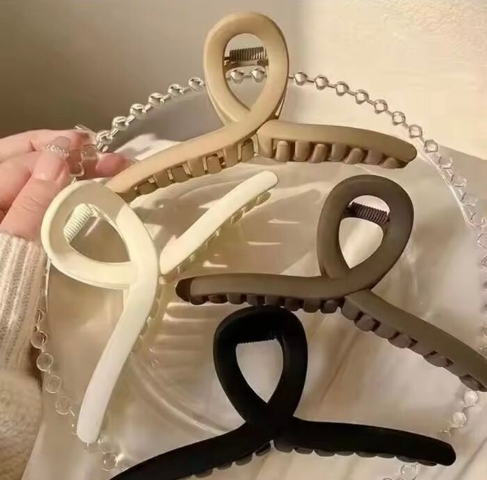 Simple Fashion Shark Clamp or Claw Hair Clip Popular Internet Ribbon Additional Simple Hair Clip for Thick Hair at the Back of the Head - Image 2