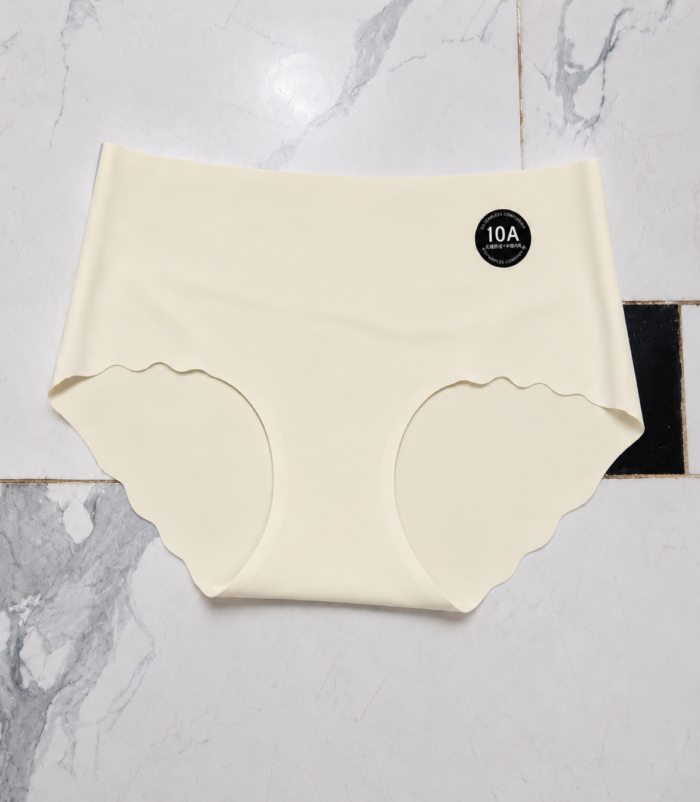 SEAMLESS CONDOM PANT••It won’t show pant lines on your outfit (Very stretchy Perfect for a size 10-16) - Image 4