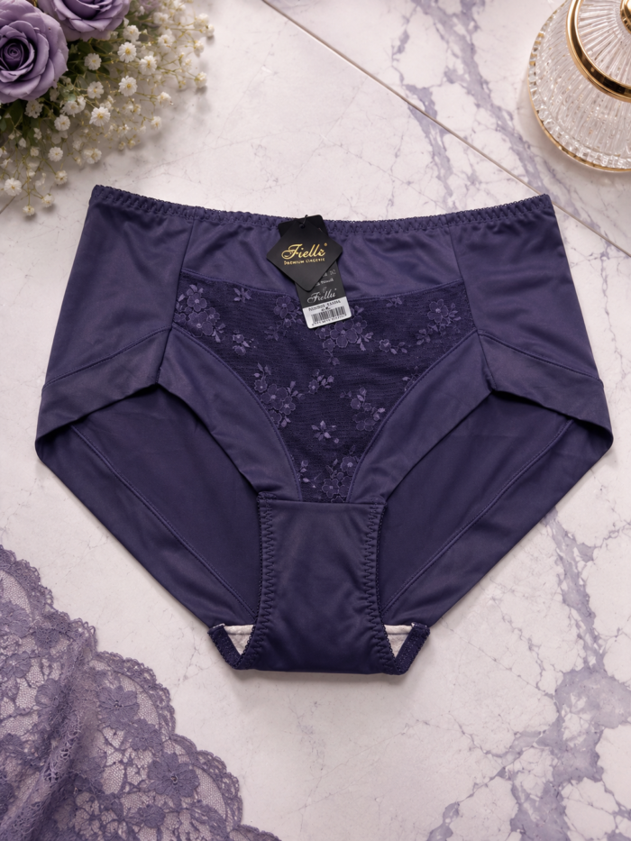 QUALITY FASHION SEAMLESS LADIES LACEY PANT DESIGN 2(Perfect for size 12,14,16,18) - Image 3
