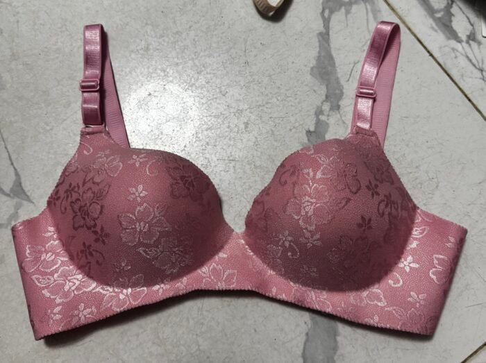 QUALITY SEAMLESS NO IRON BRA SIZE 38 - Image 12